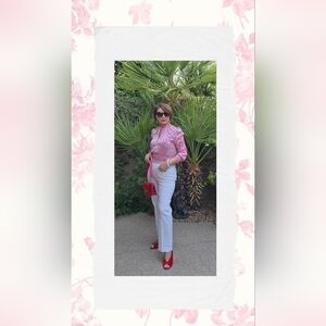 EUC Wayf Beautiful Pink Floral Blouse, Size Medium